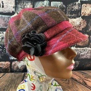 Plaid Newsboy Cap with Flower Accent